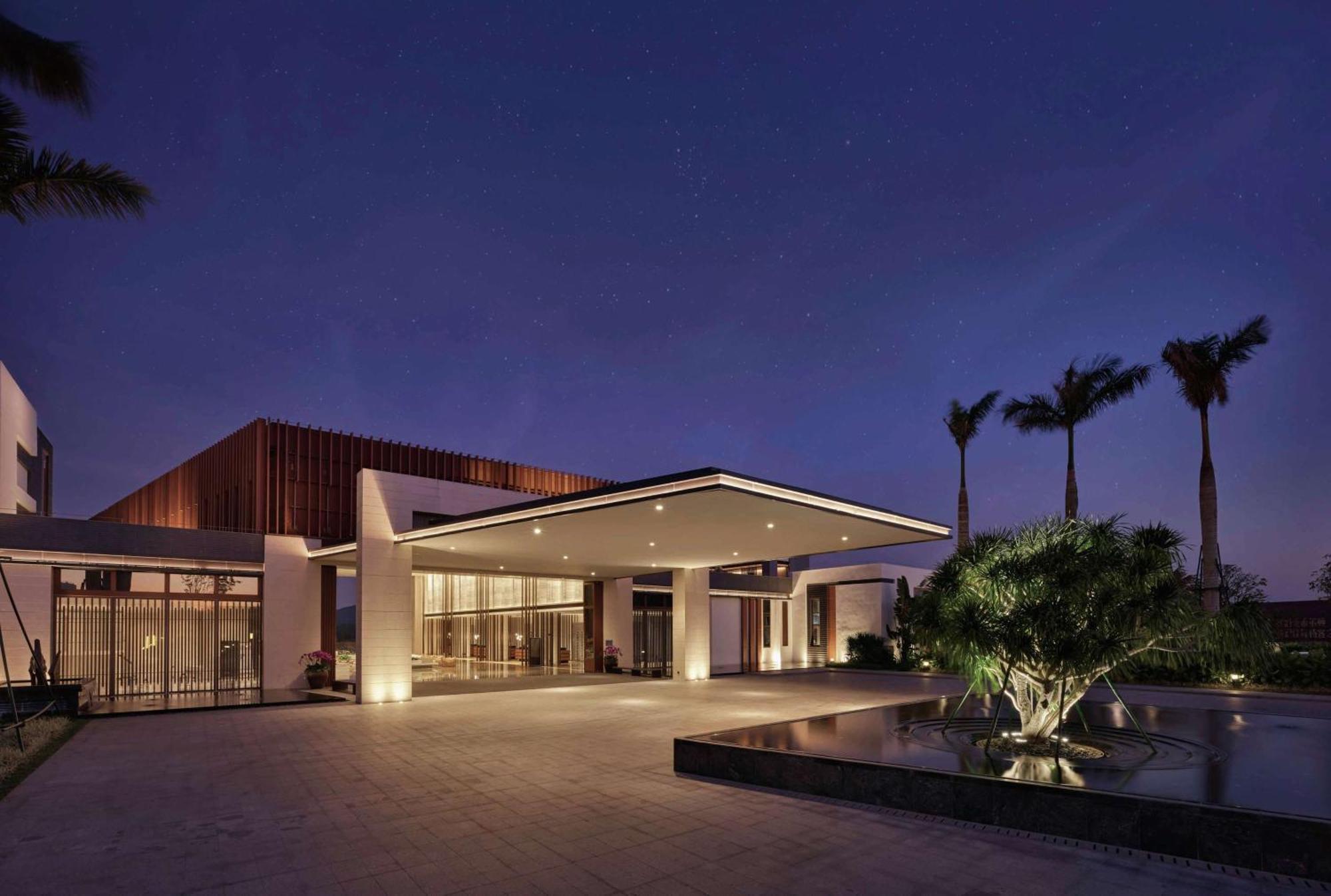 Doubletree Resort By Hilton Hainan - Xinglong Lakeside Ваньнин Экстерьер фото